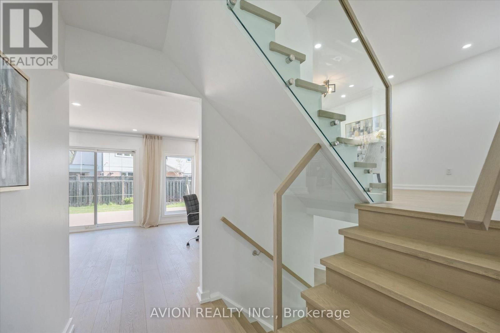 1397 HIGHGATE COURT Image 14