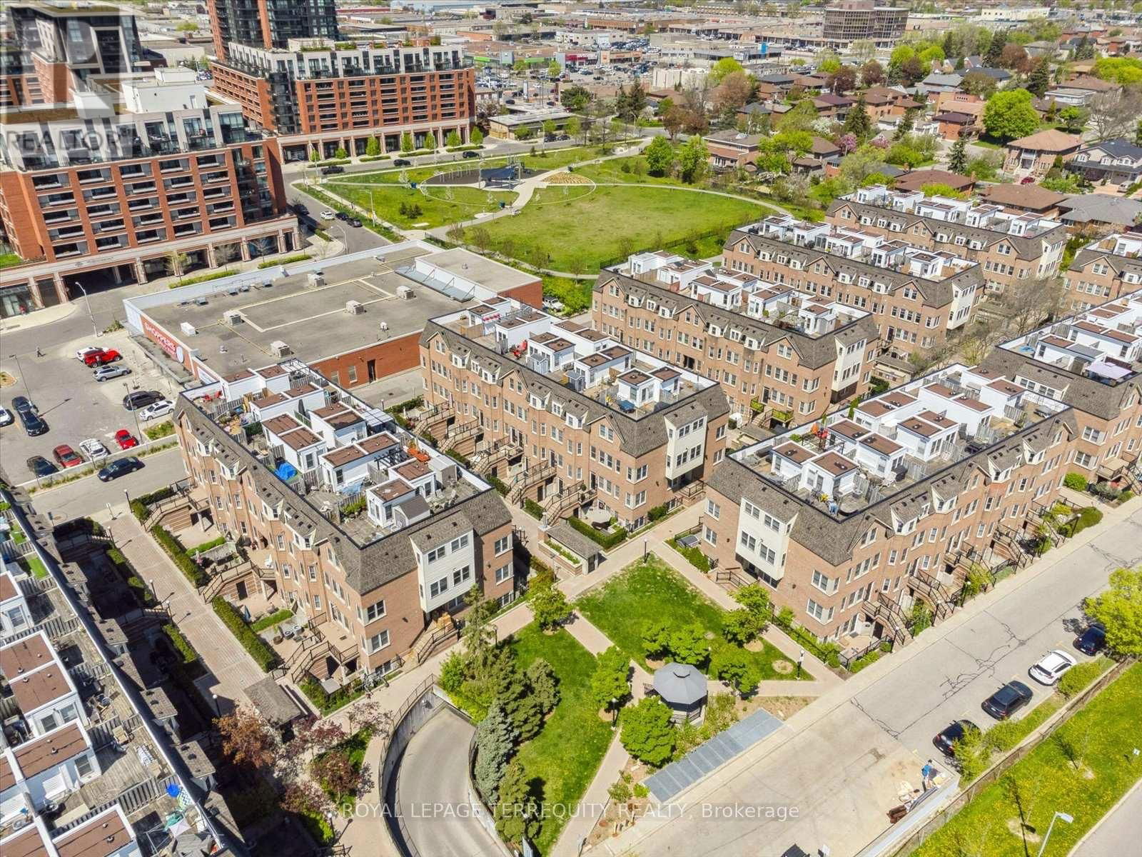 61 - 760 LAWRENCE AVENUE WEST Image 35
