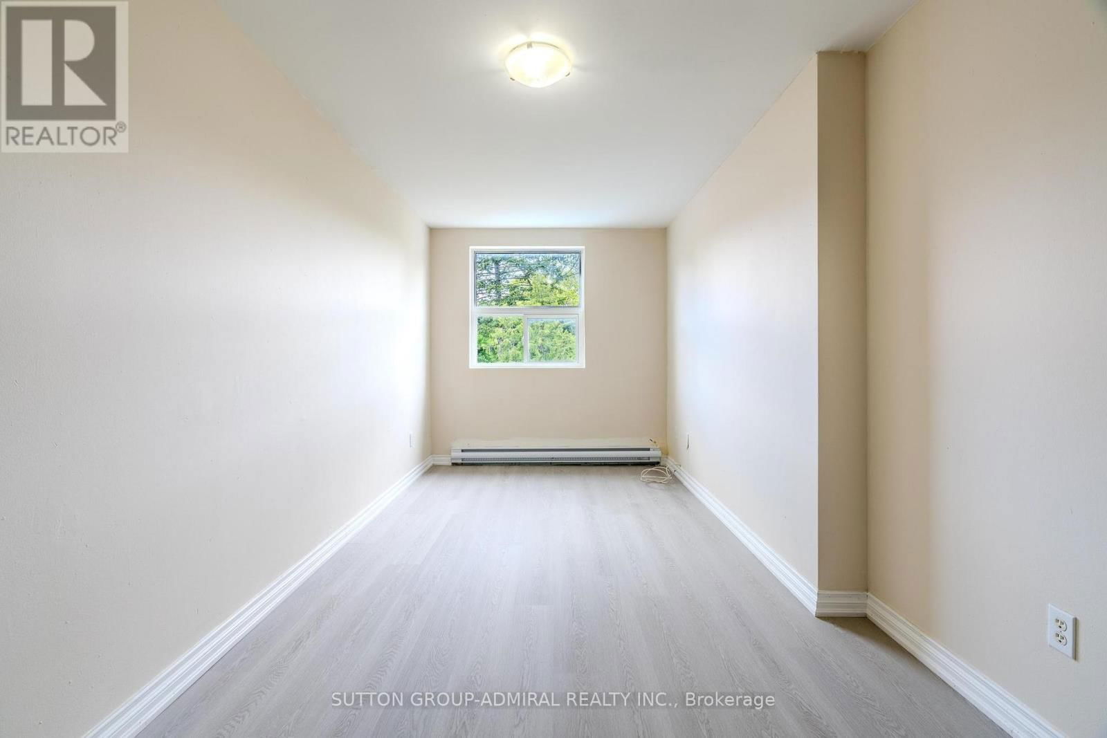 Unit B - 272 JANE STREET Image 14