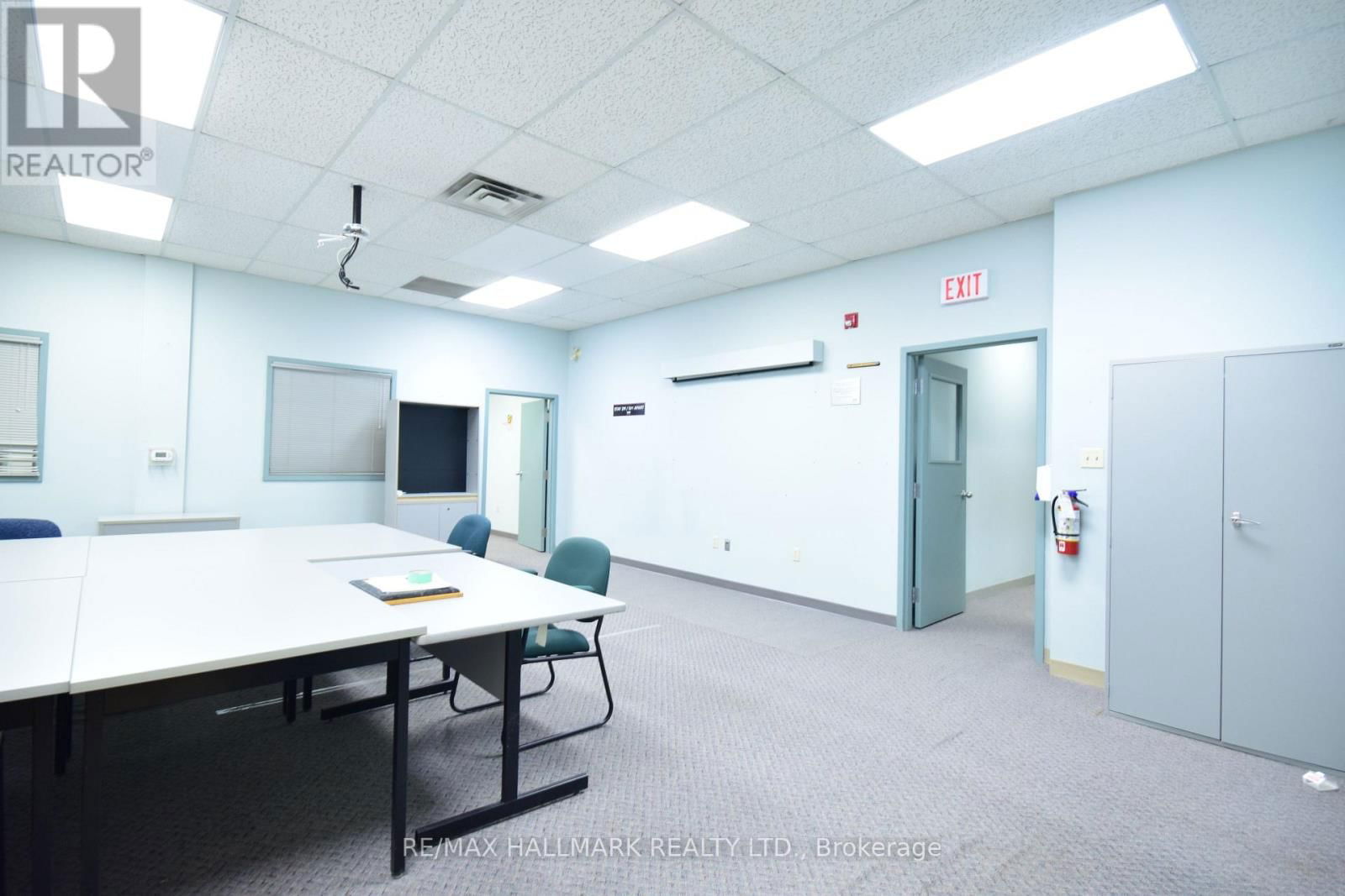 41 CHAUNCEY AVENUE Image 17