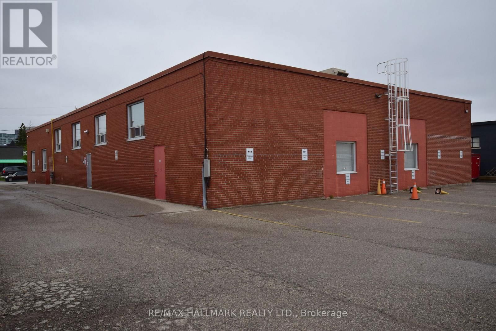 41 CHAUNCEY AVENUE Image 26