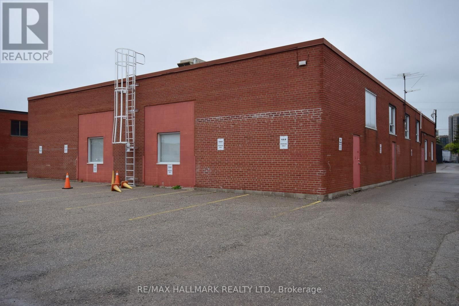 41 CHAUNCEY AVENUE Image 28