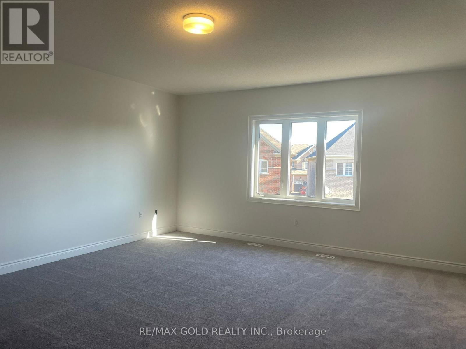 31 DOLOMITE DRIVE Image 19