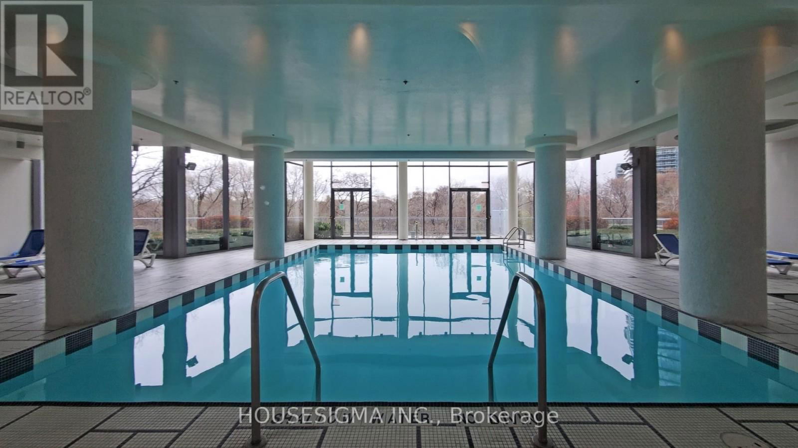 1815 - 88 PARK LAWN ROAD Image 35