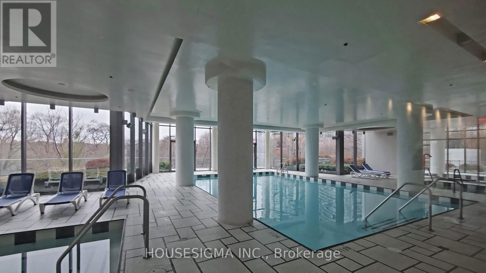 1815 - 88 PARK LAWN ROAD Image 37