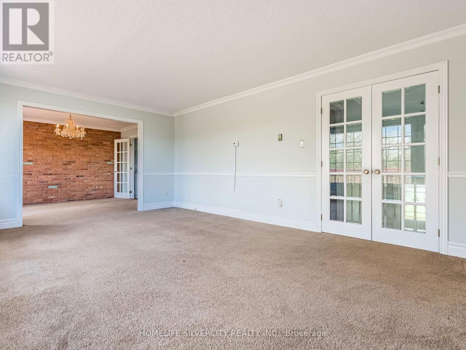 5638 APPLEBY LINE Image 21