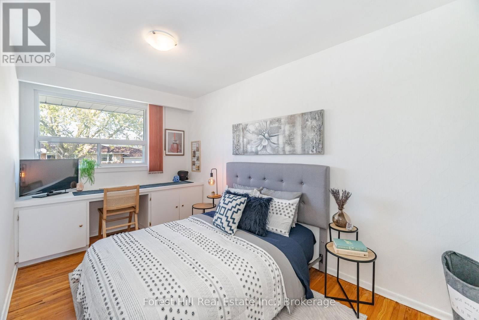 16 BETHWIN PLACE Image 19