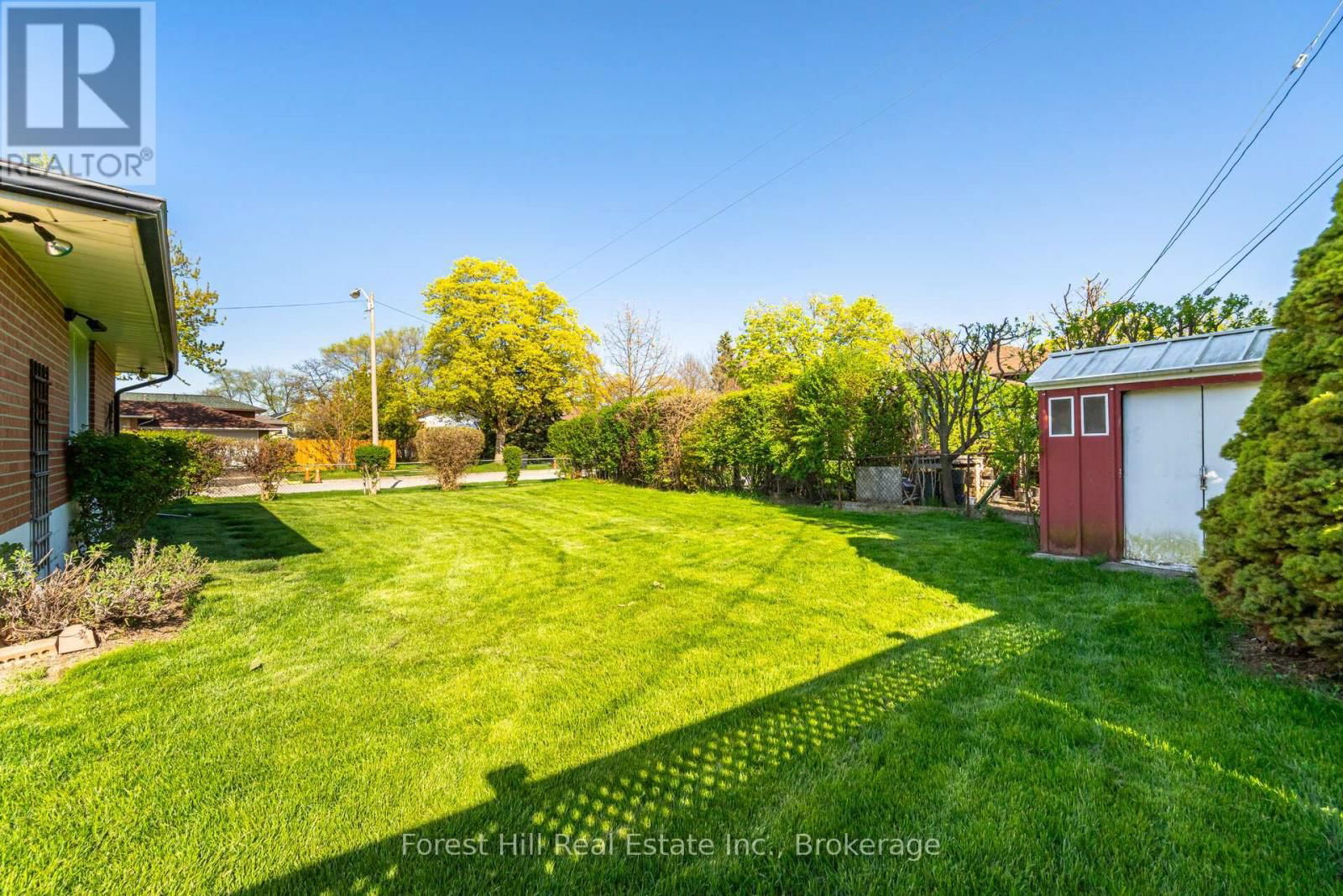 16 BETHWIN PLACE Image 38