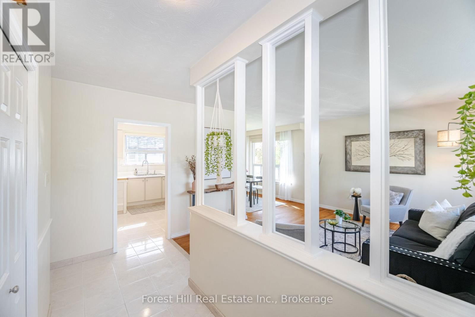 16 BETHWIN PLACE Image 7