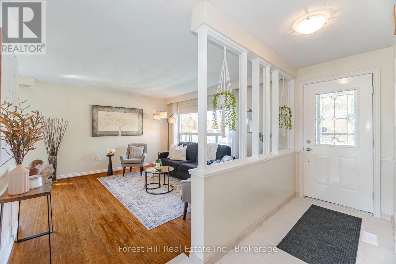 16 BETHWIN PLACE Image 8