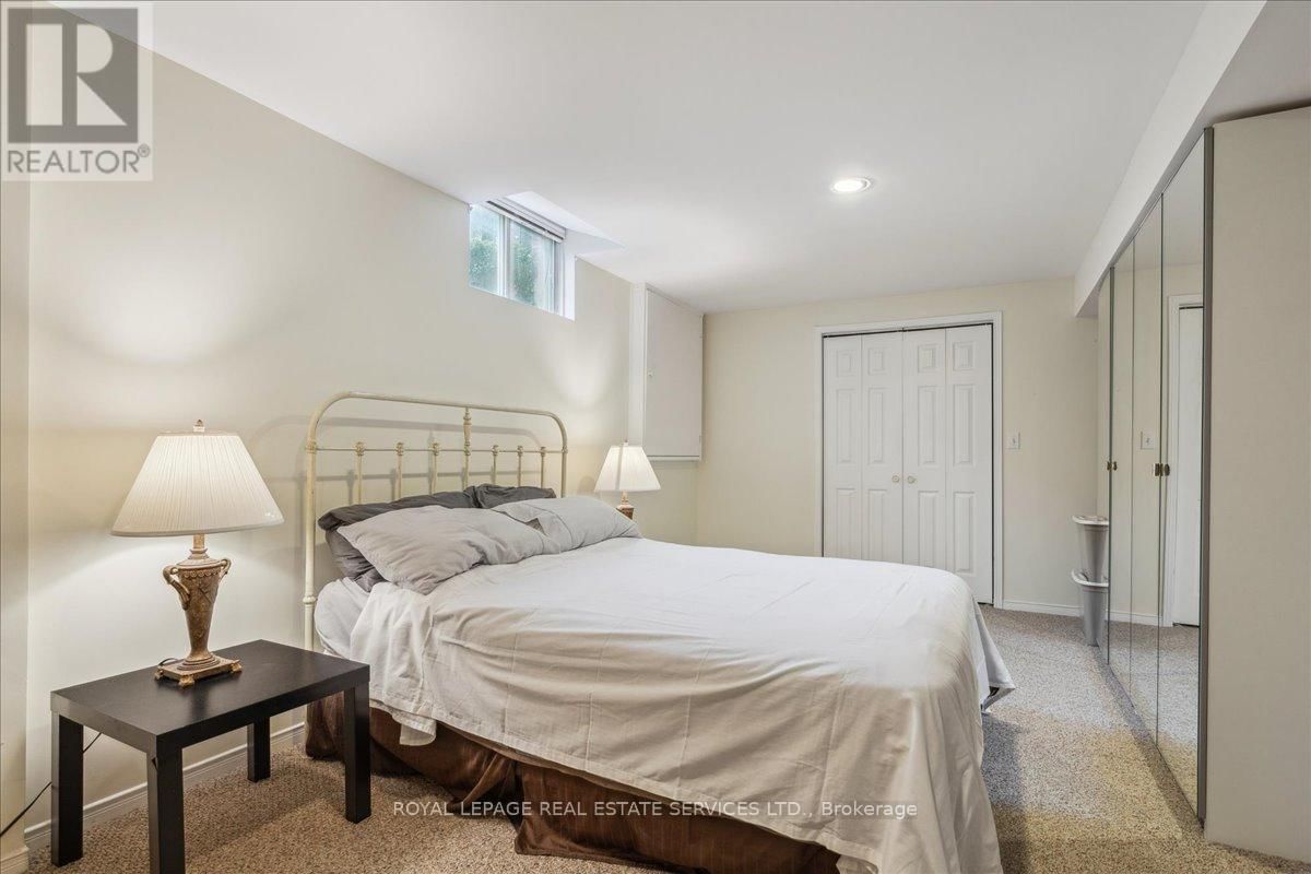 2317 CARPENTERS CIRCLE Image 34