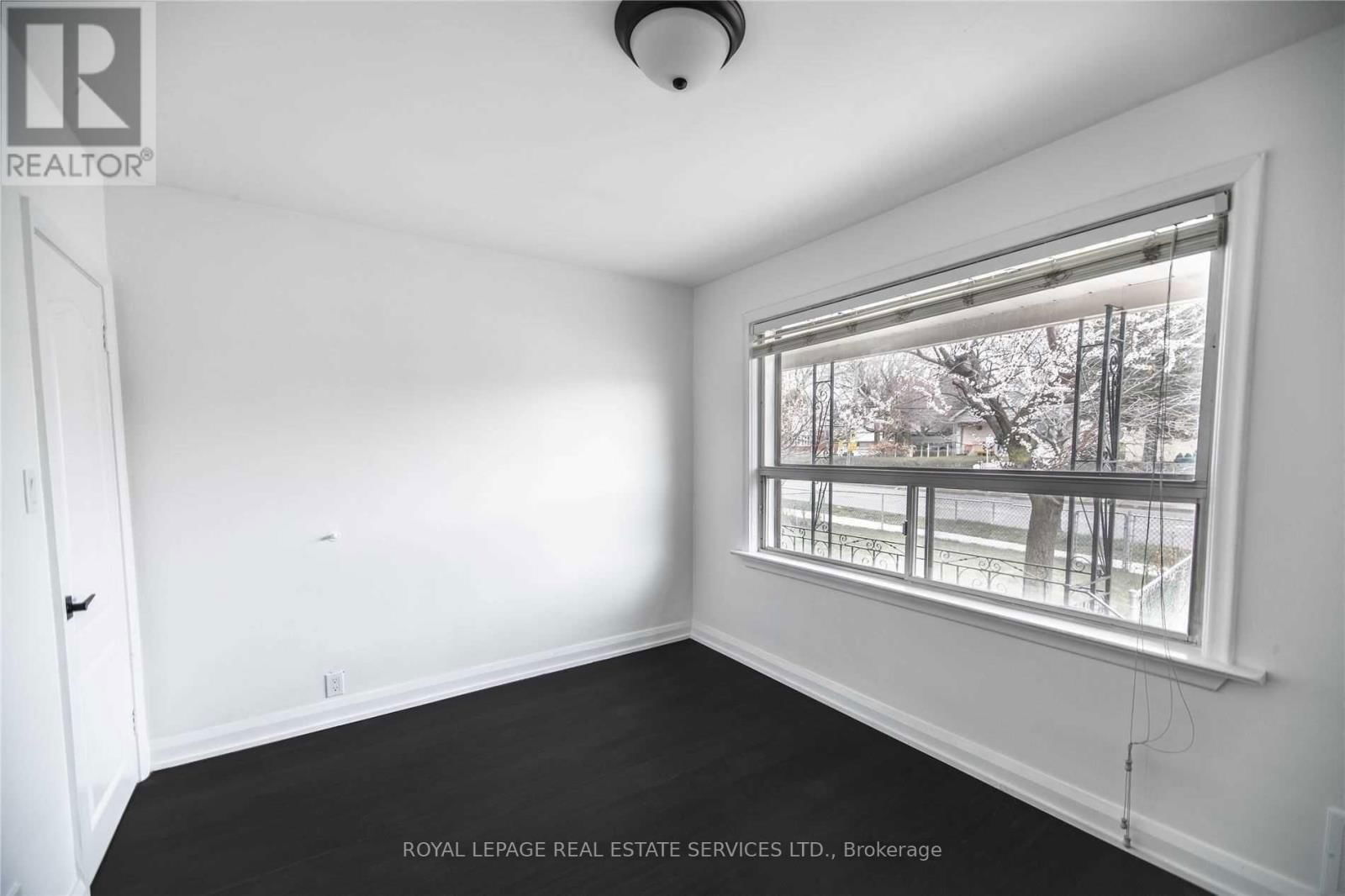 1010 CALEDONIA ROAD Image 14