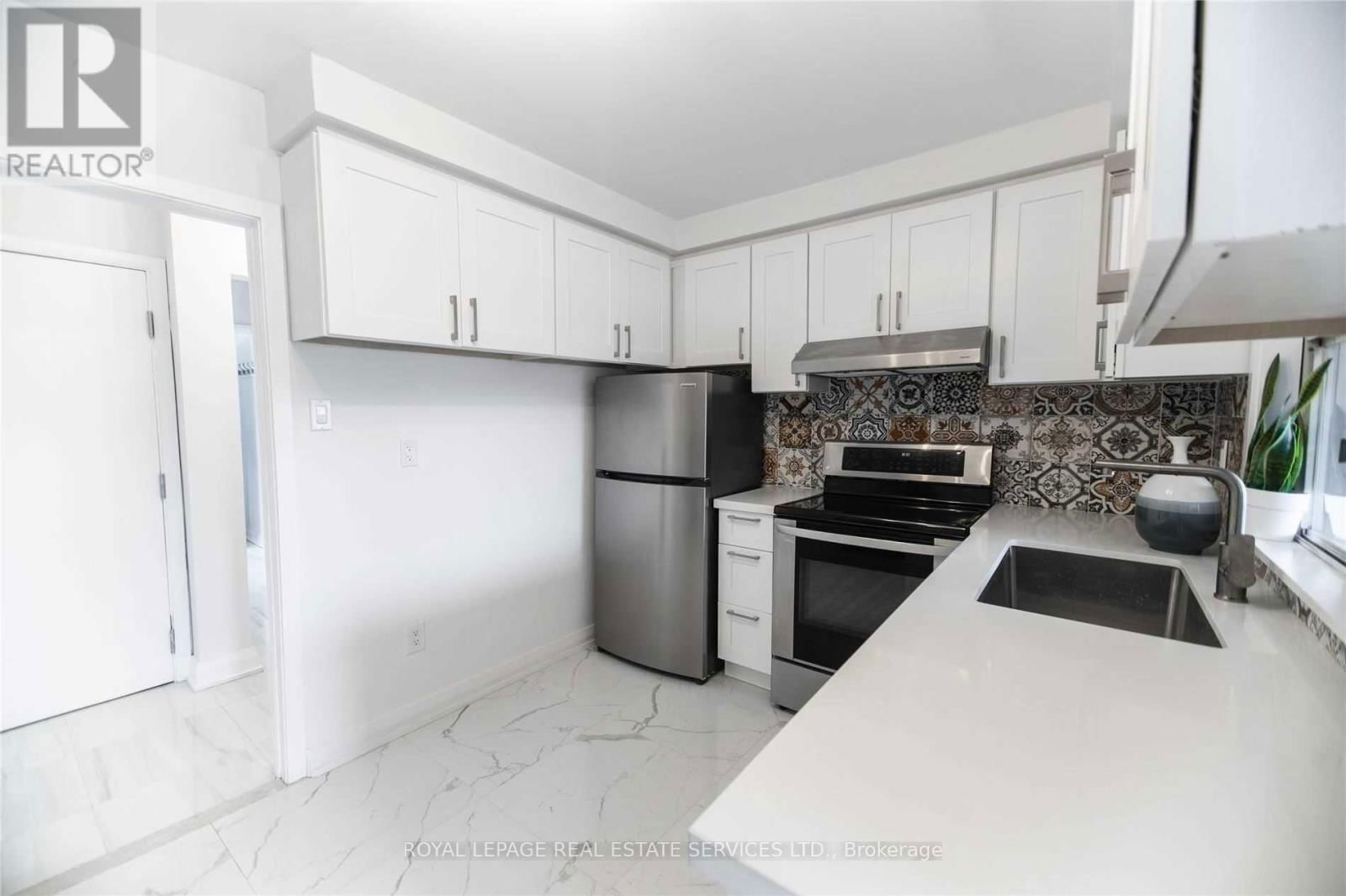 1010 CALEDONIA ROAD Image 23