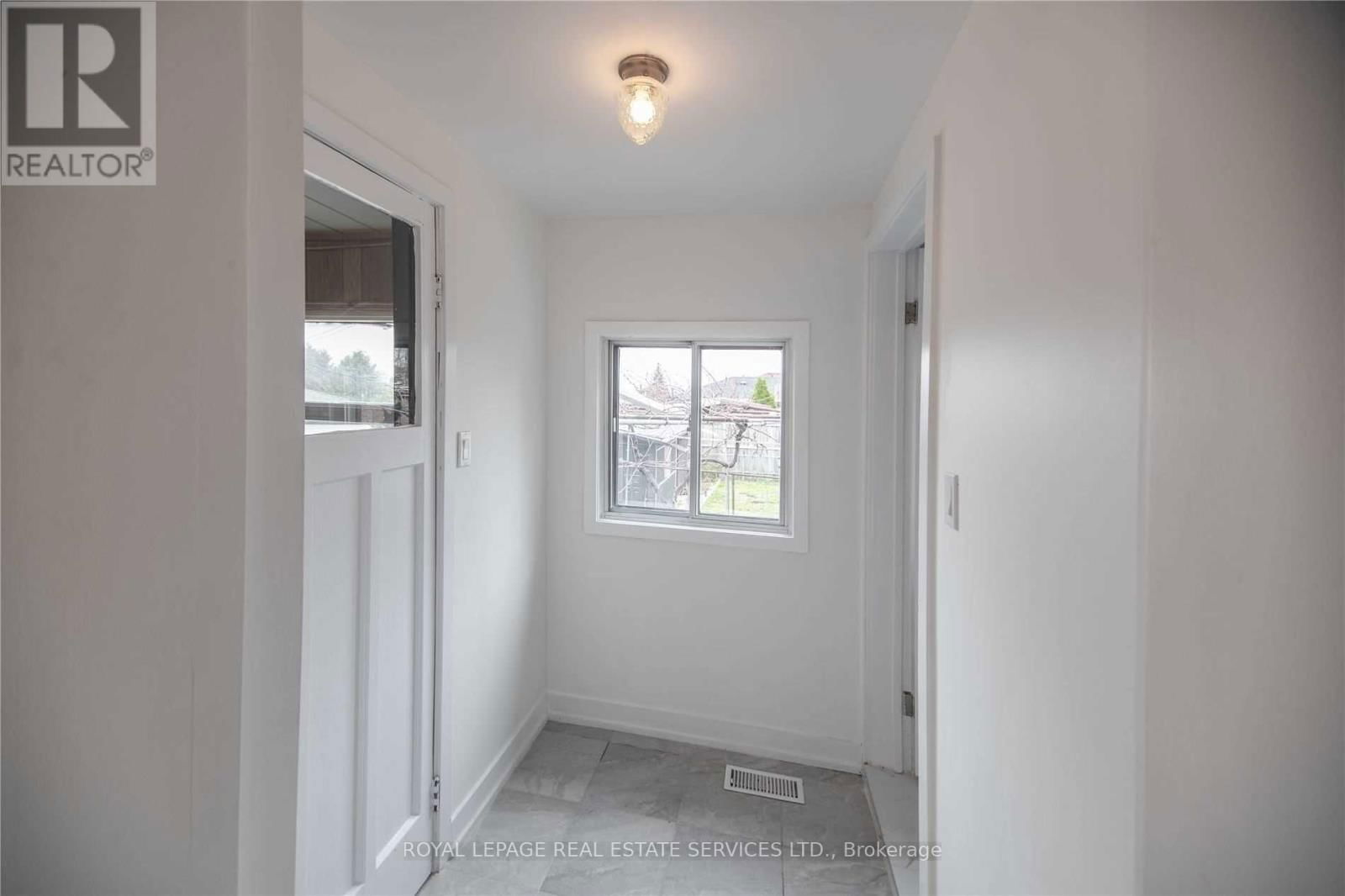 1010 CALEDONIA ROAD Image 24