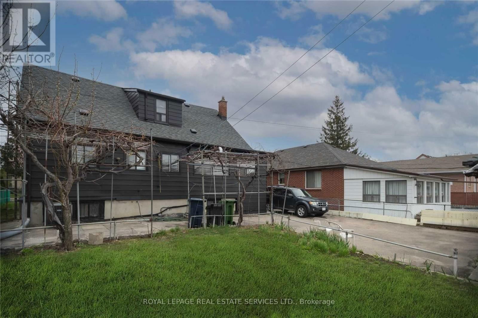 1010 CALEDONIA ROAD Image 5