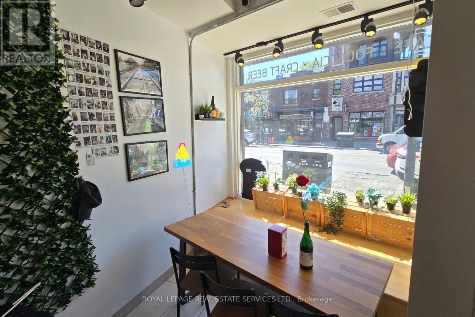 Main - 3072 DUNDAS STREET WEST Image 6