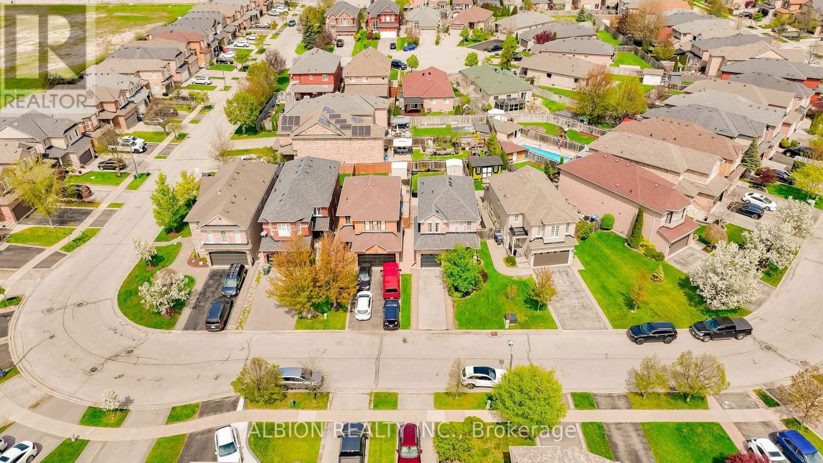 40 EMILY CARR CRESCENT Image 41