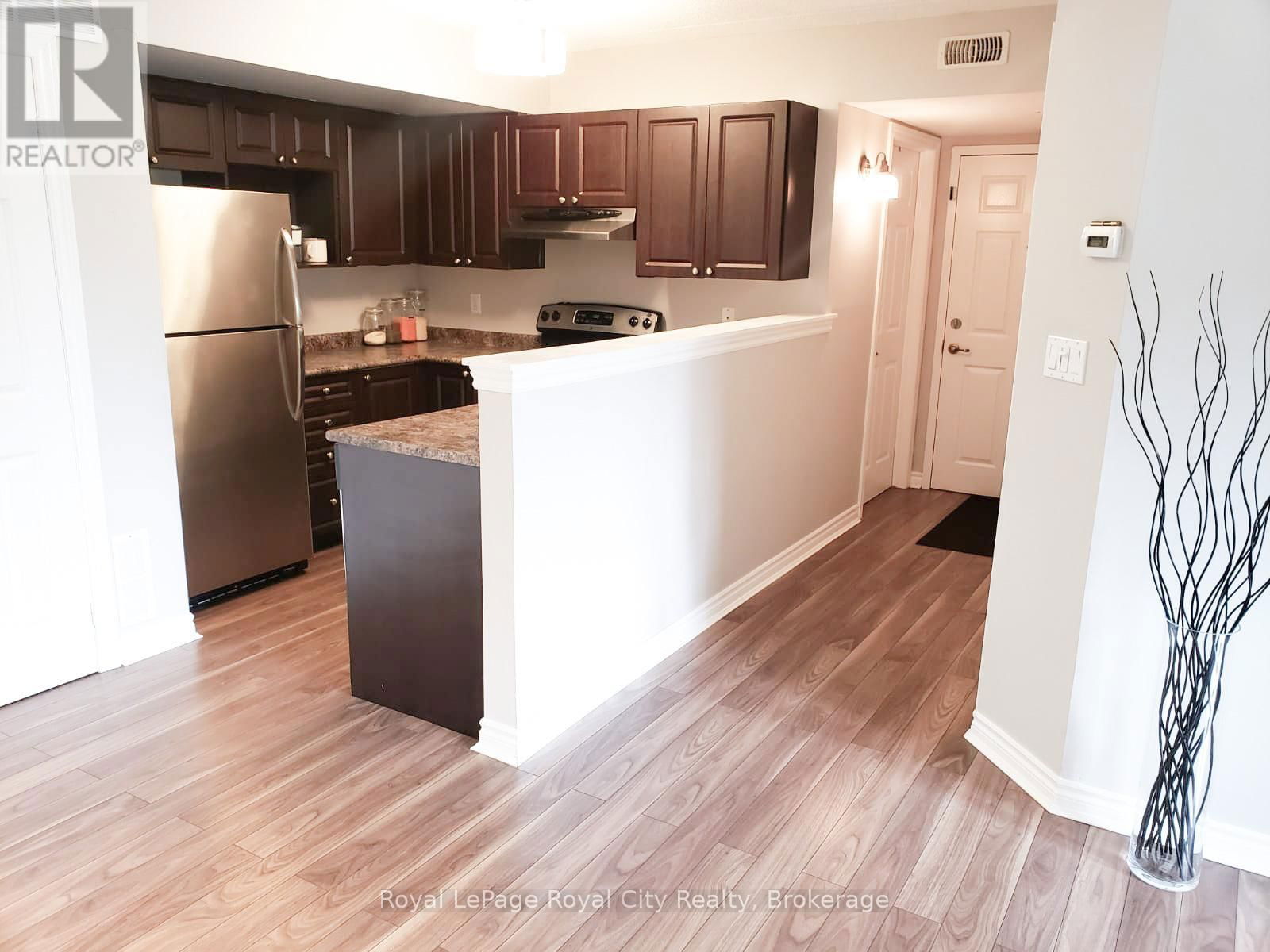 204 - 1483 MAPLE AVENUE Image 12