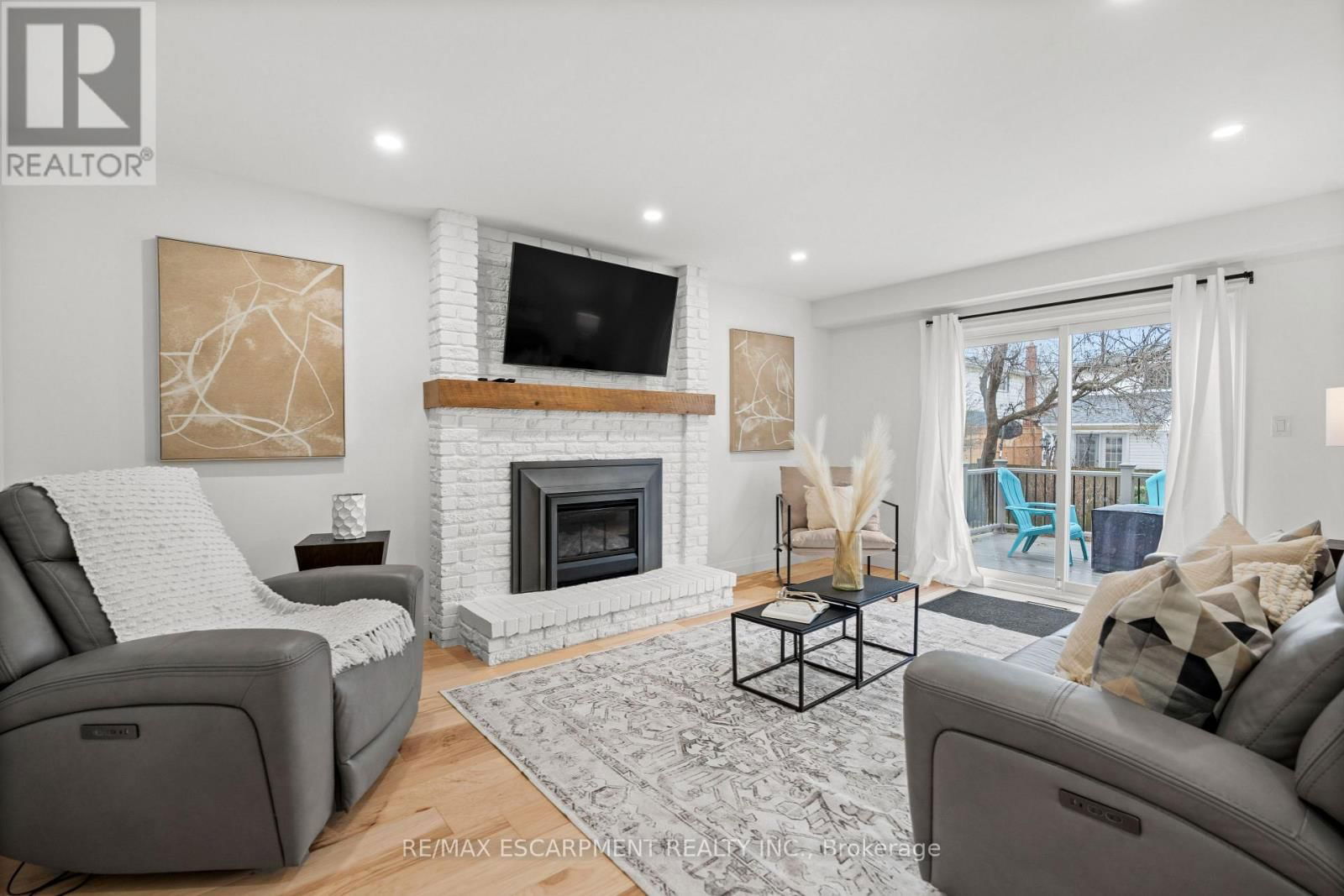 2159 BELGRAVE COURT Image 11