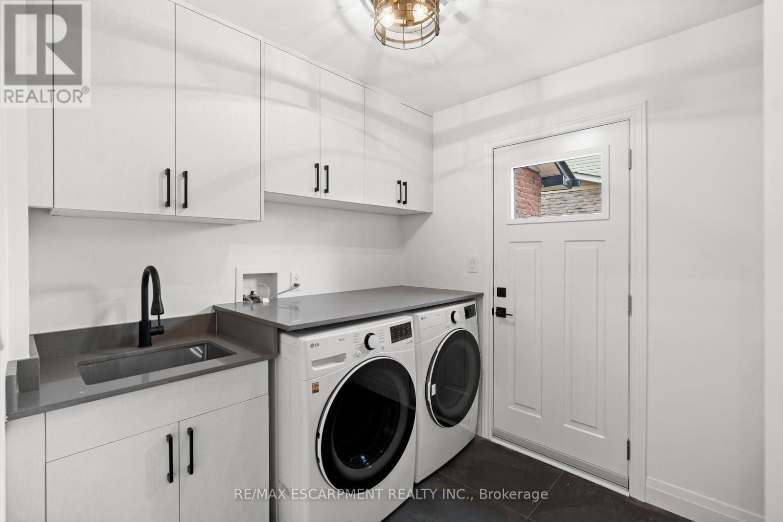 2159 BELGRAVE COURT Image 15