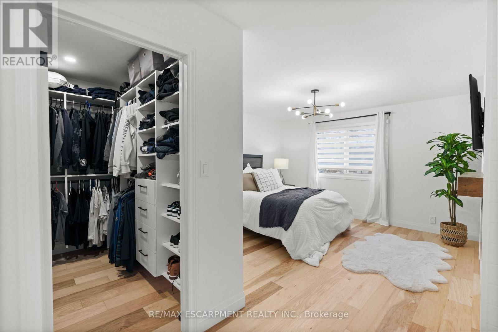 2159 BELGRAVE COURT Image 16