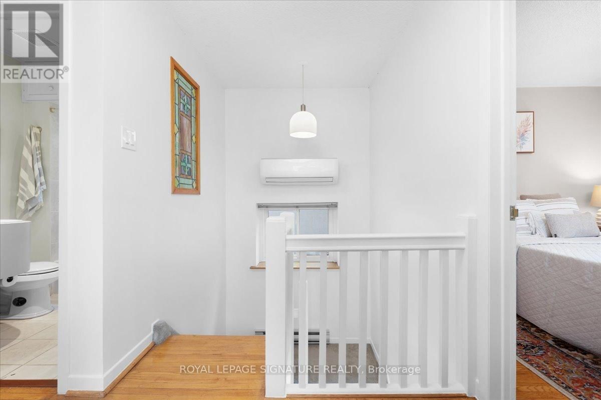 5 ROYAL YORK ROAD Image 17