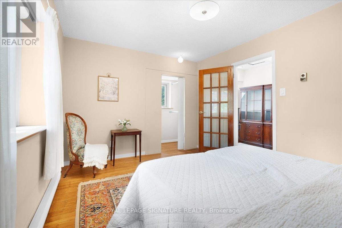 5 ROYAL YORK ROAD Image 20