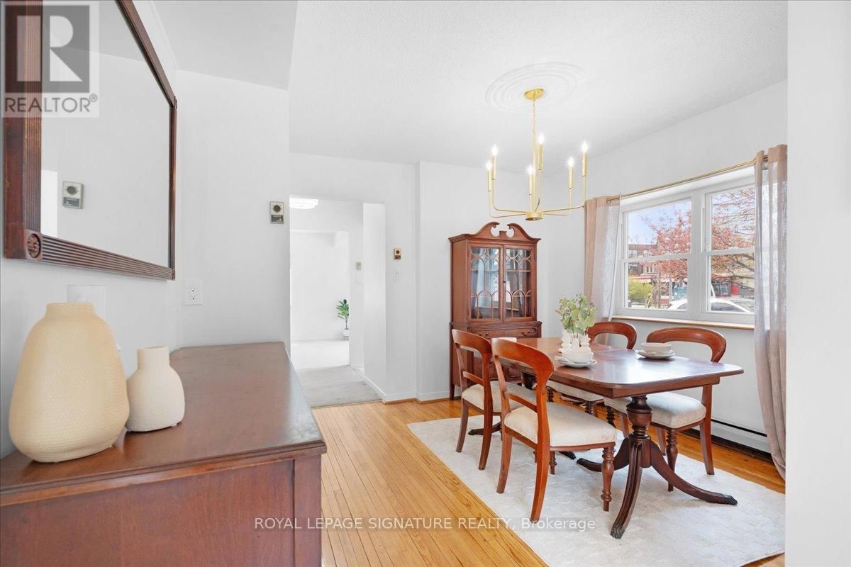 5 ROYAL YORK ROAD Image 8
