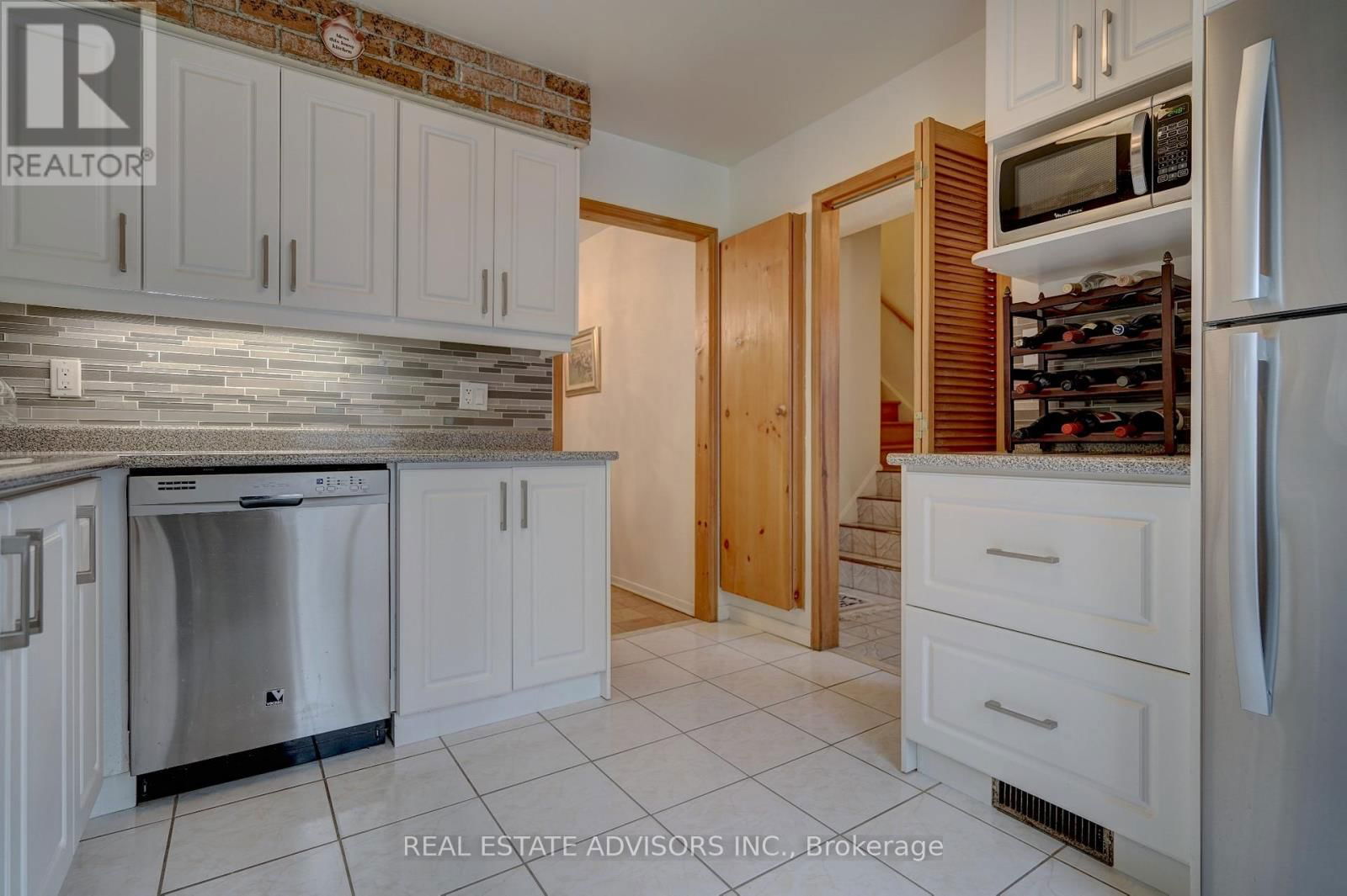 47 - 3175 KIRWIN AVENUE Image 10