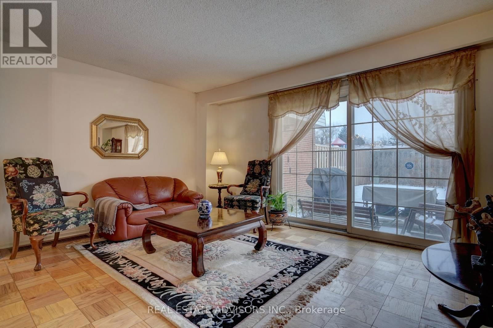 47 - 3175 KIRWIN AVENUE Image 4