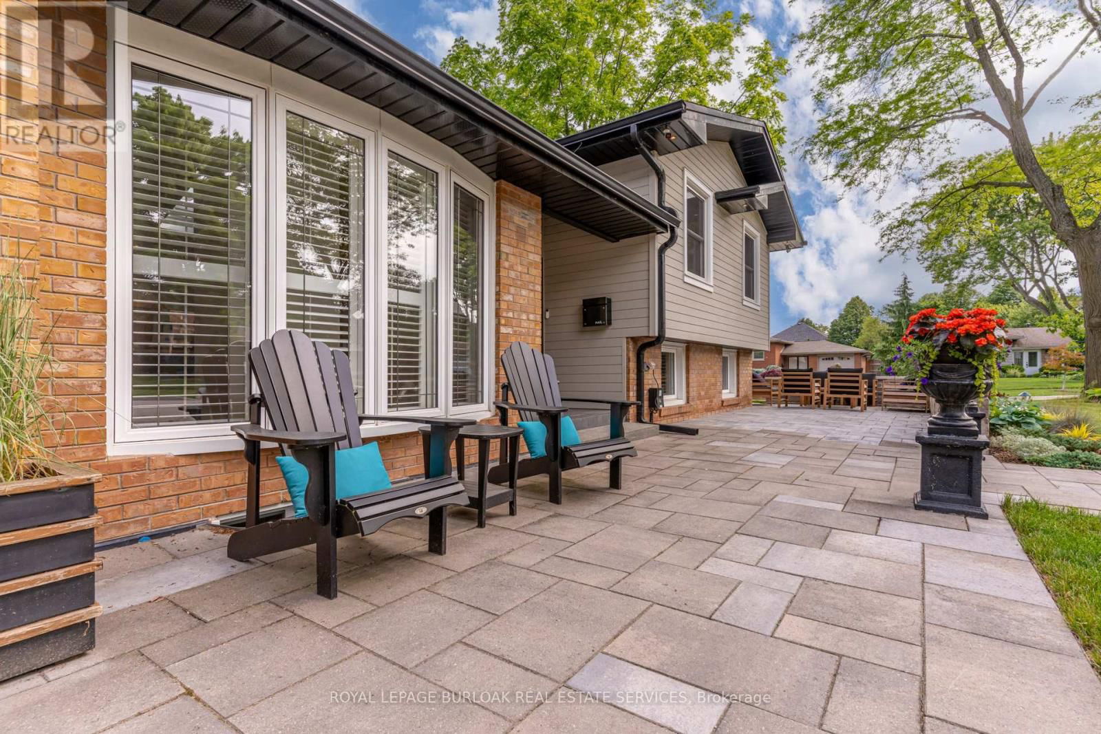 313 SILVANA CRESCENT Image 3