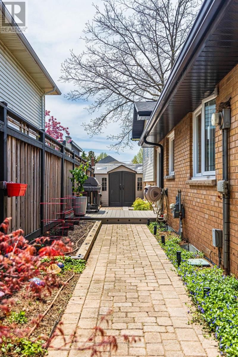 313 SILVANA CRESCENT Image 49