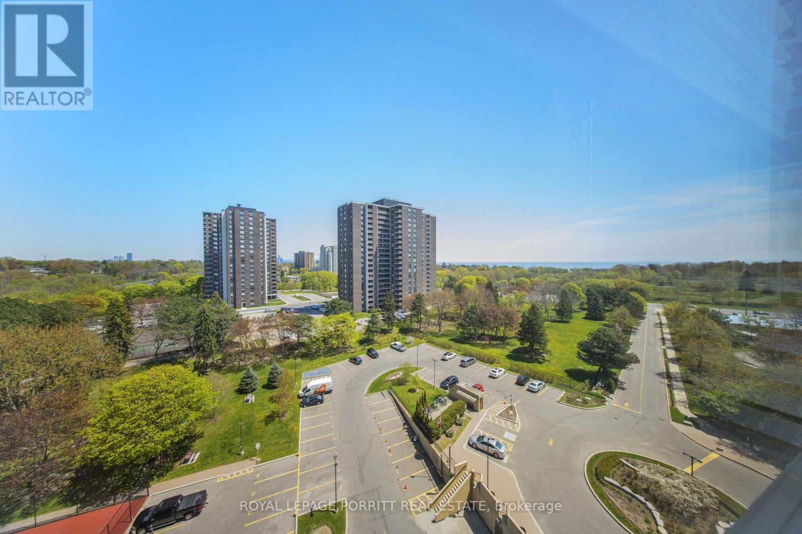 1017 - 1485 LAKESHORE ROAD EAST Image 3