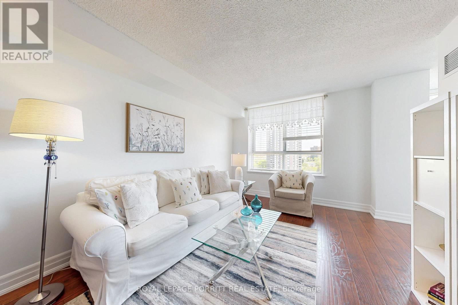 1017 - 1485 LAKESHORE ROAD EAST Image 6
