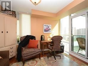 903 - 208 ENFIELD PLACE Image 10