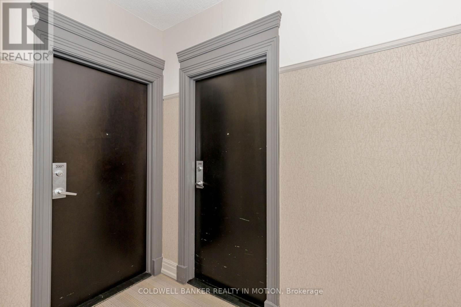 2008 - 388 PRINCE OF WALES DRIVE Image 43