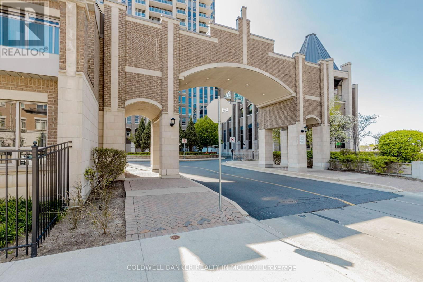 2008 - 388 PRINCE OF WALES DRIVE Image 49