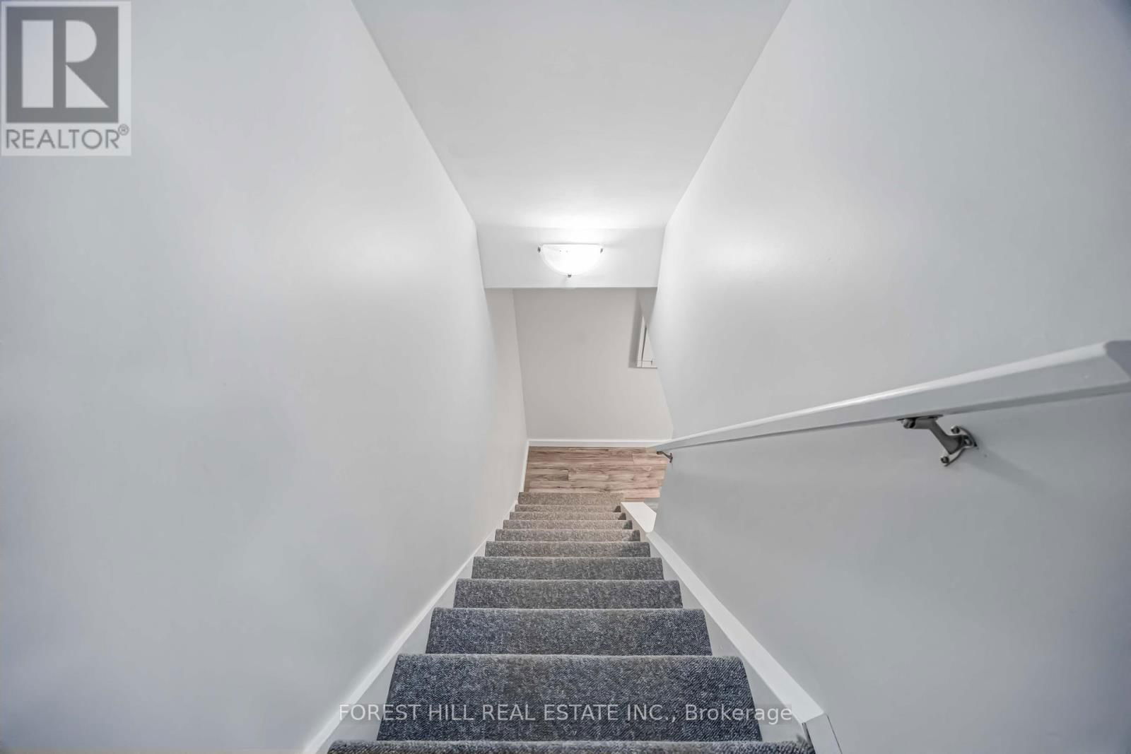 22 - 435 SILVERSTONE DRIVE Image 29