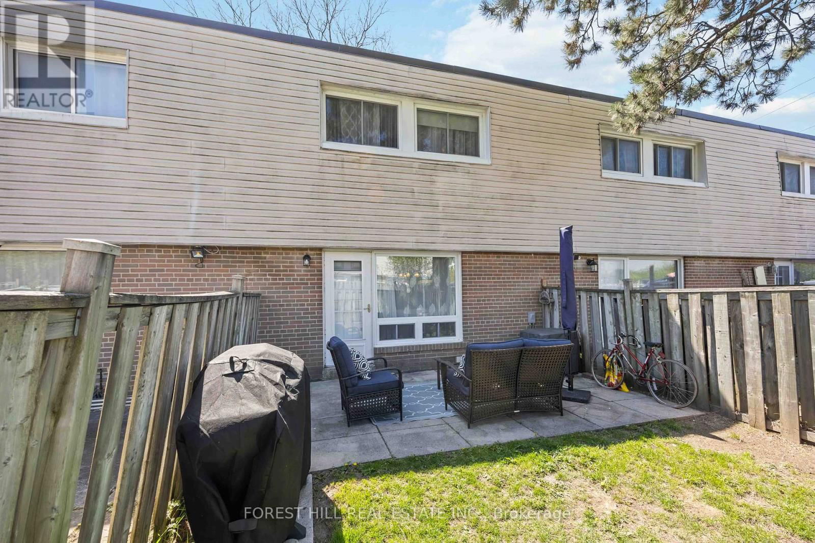 22 - 435 SILVERSTONE DRIVE Image 47