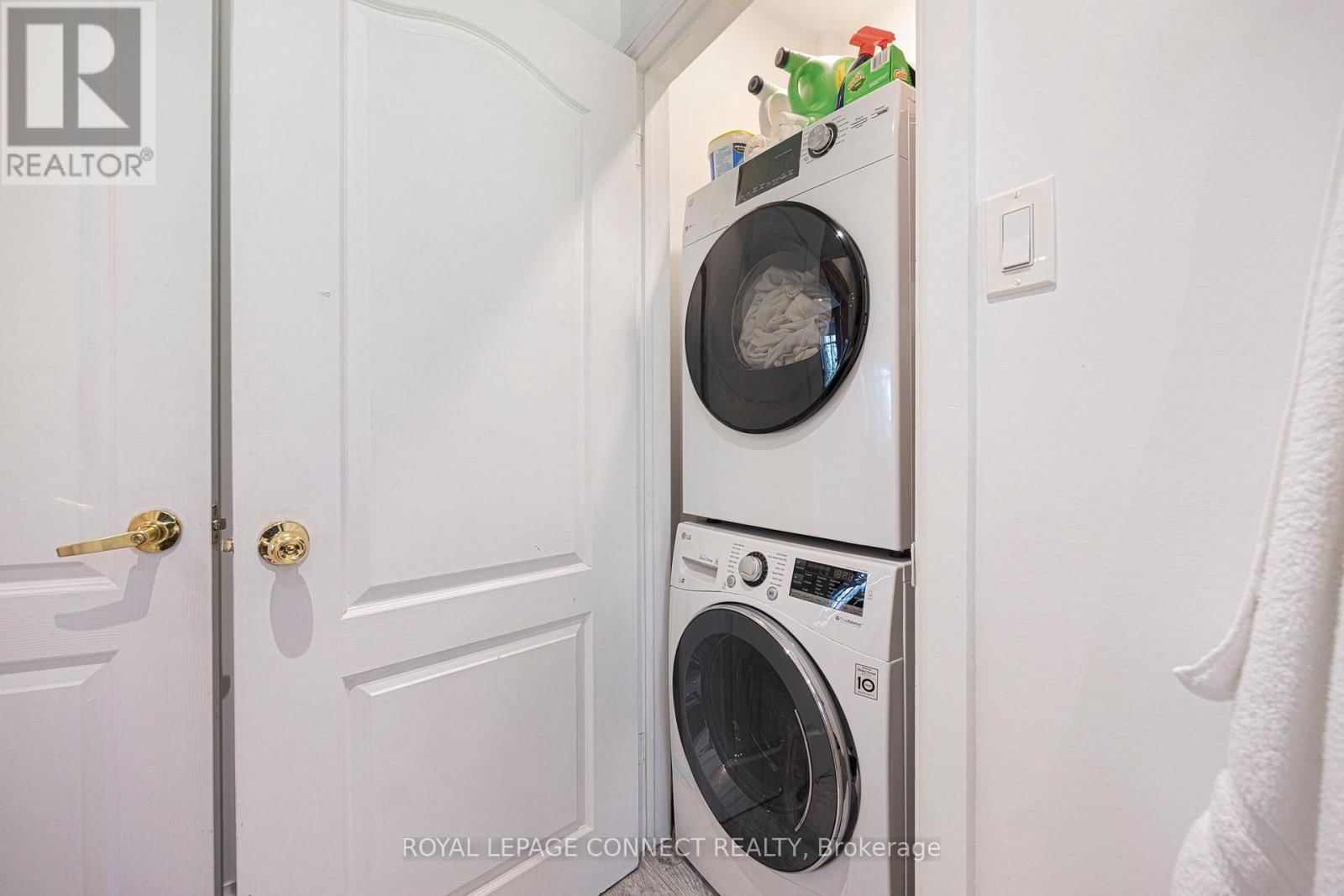 Unit C - 116 MEDLAND STREET Image 17