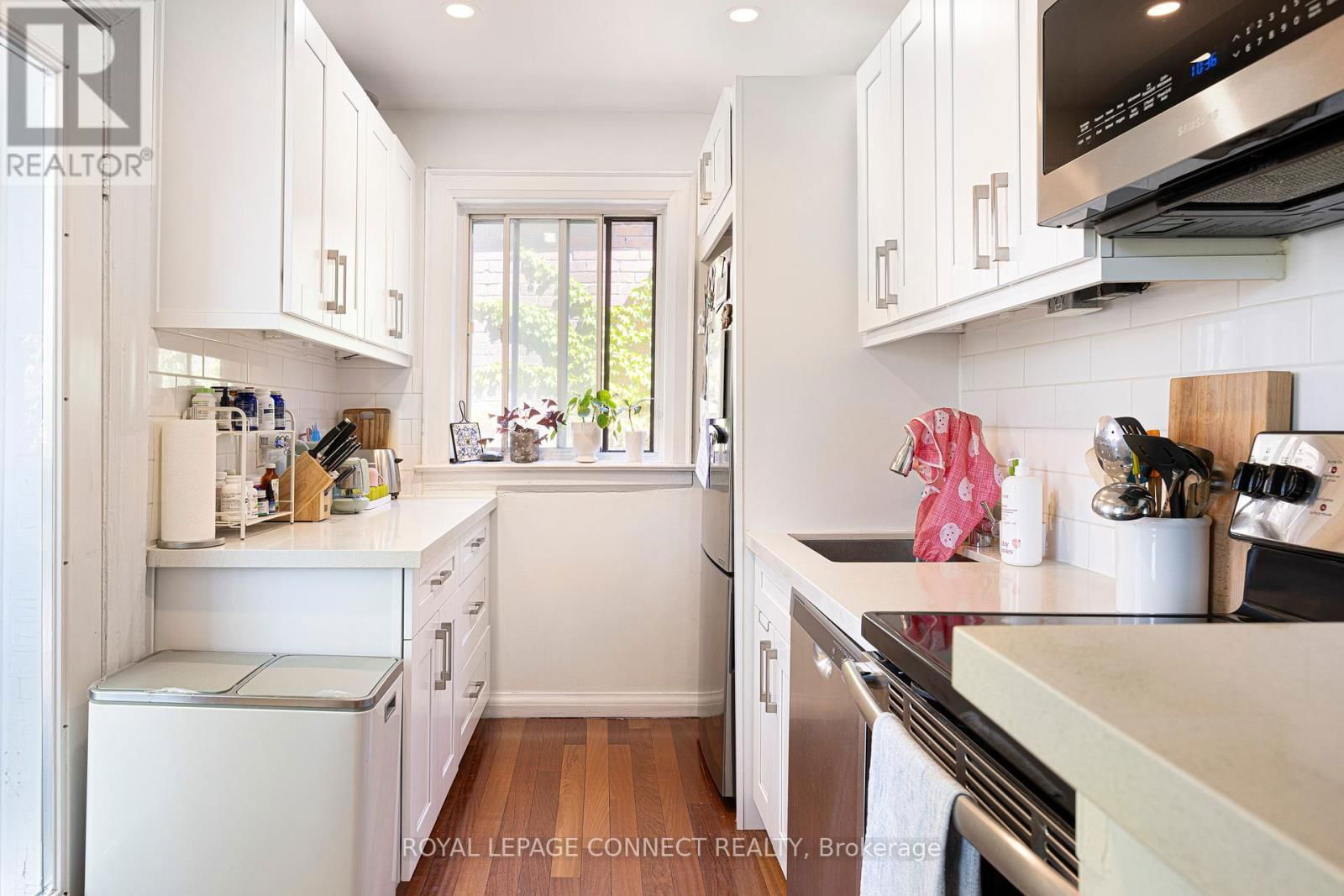 Unit C - 116 MEDLAND STREET Image 7