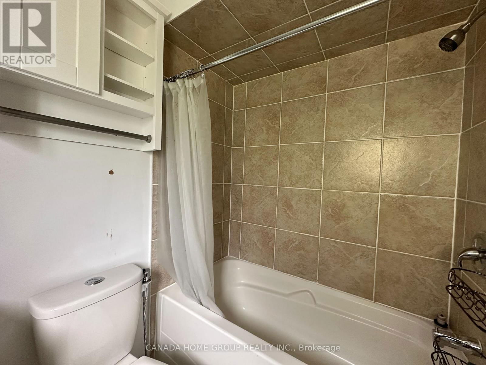 303 RIEL DRIVE Image 15
