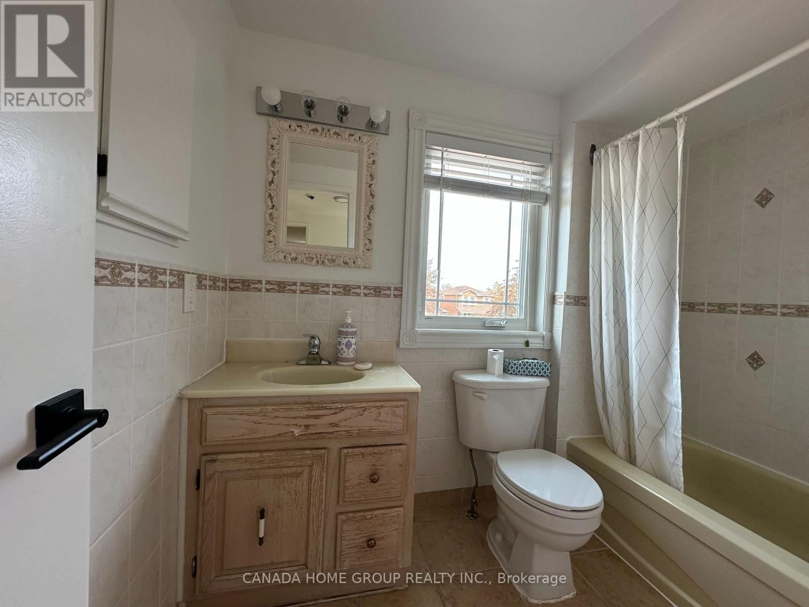 303 RIEL DRIVE Image 19