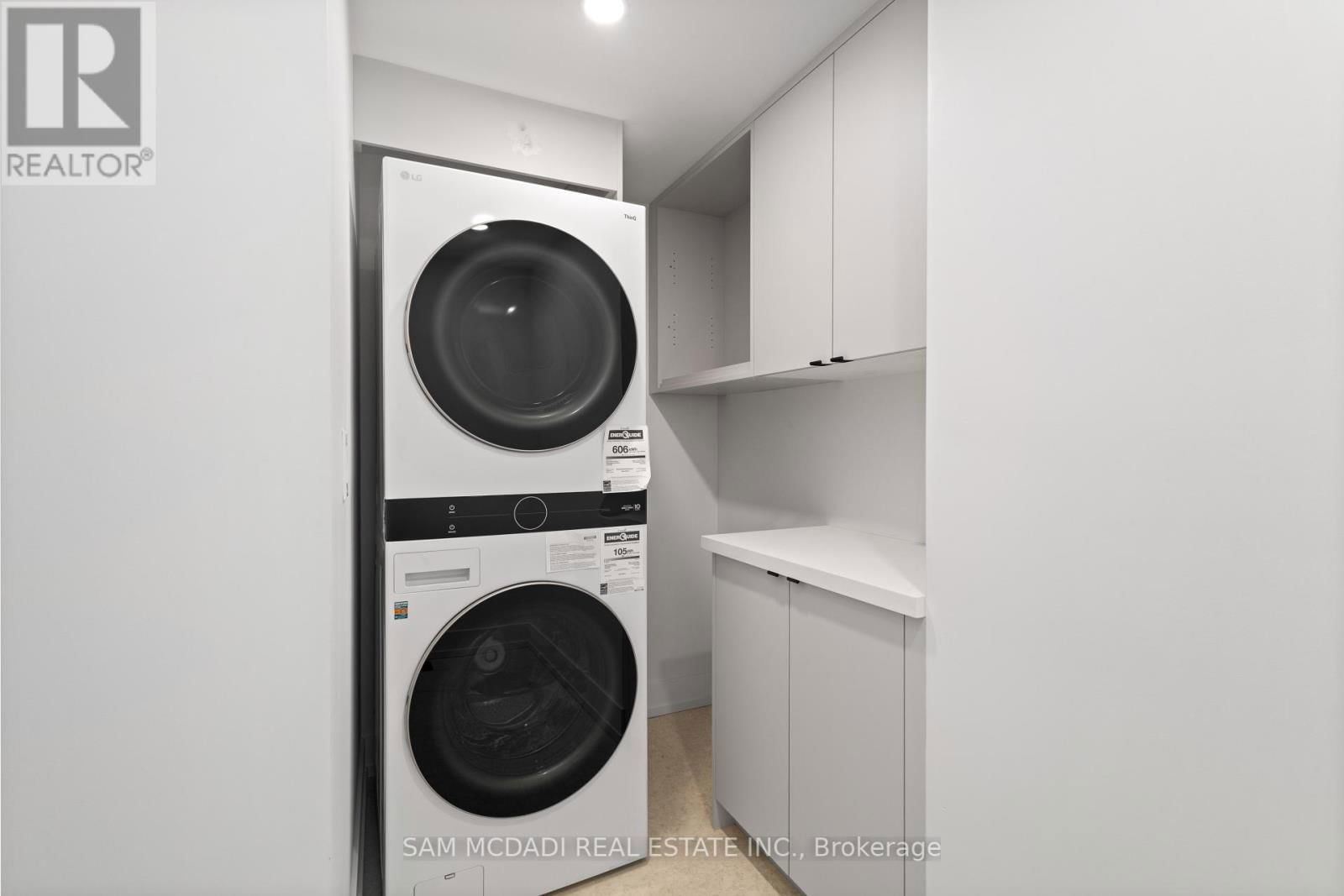 1037 CAVEN STREET Image 11