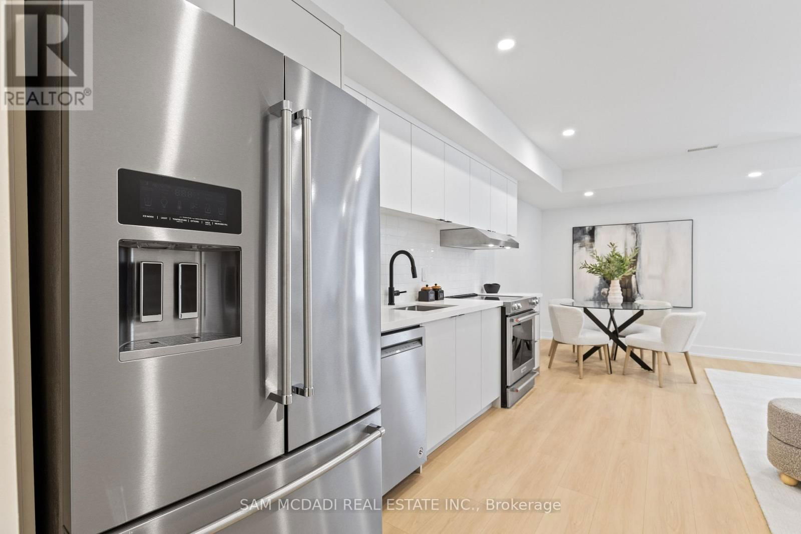 1037 CAVEN STREET Image 30