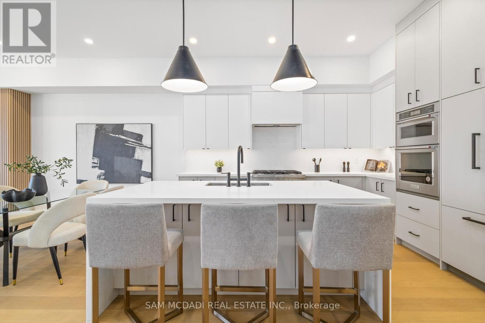 1037 CAVEN STREET Image 5