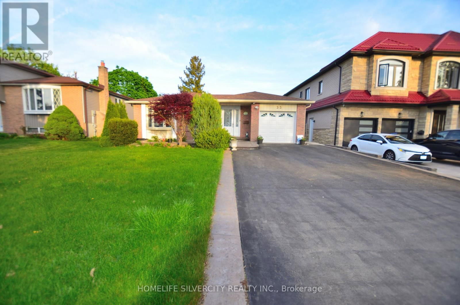 35 GENEVA CRESCENT Image 2