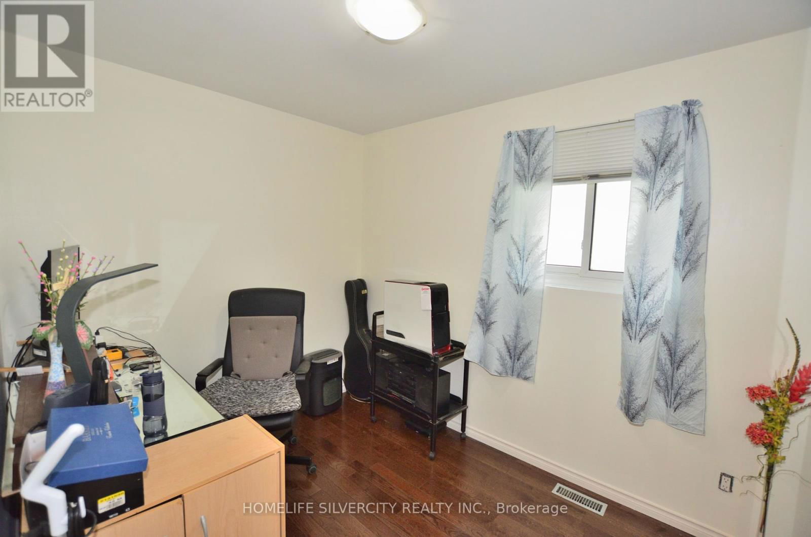 35 GENEVA CRESCENT Image 31