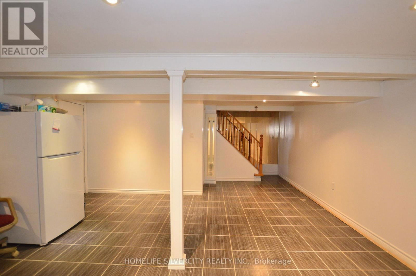 35 GENEVA CRESCENT Image 38