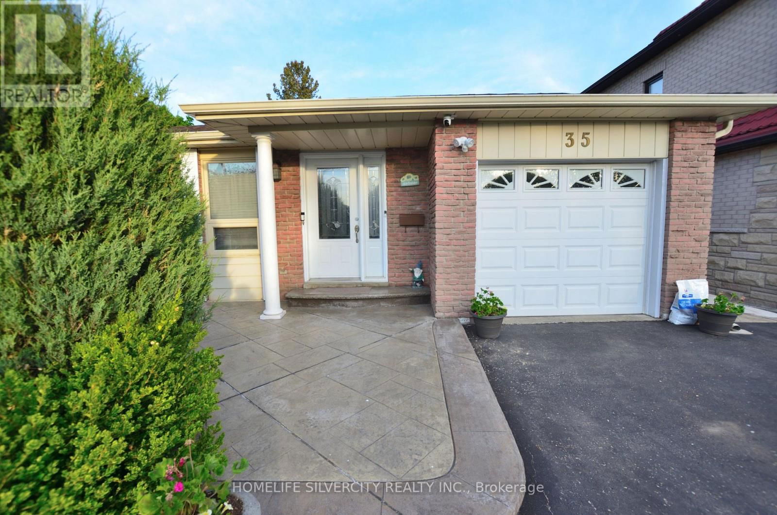35 GENEVA CRESCENT Image 5